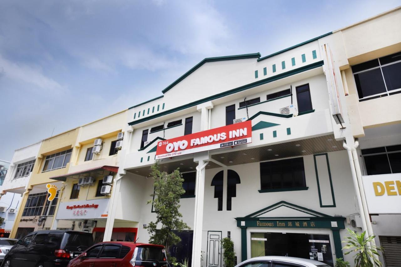 Oyo 764 Hotel Famous Inn Malacca Esterno foto