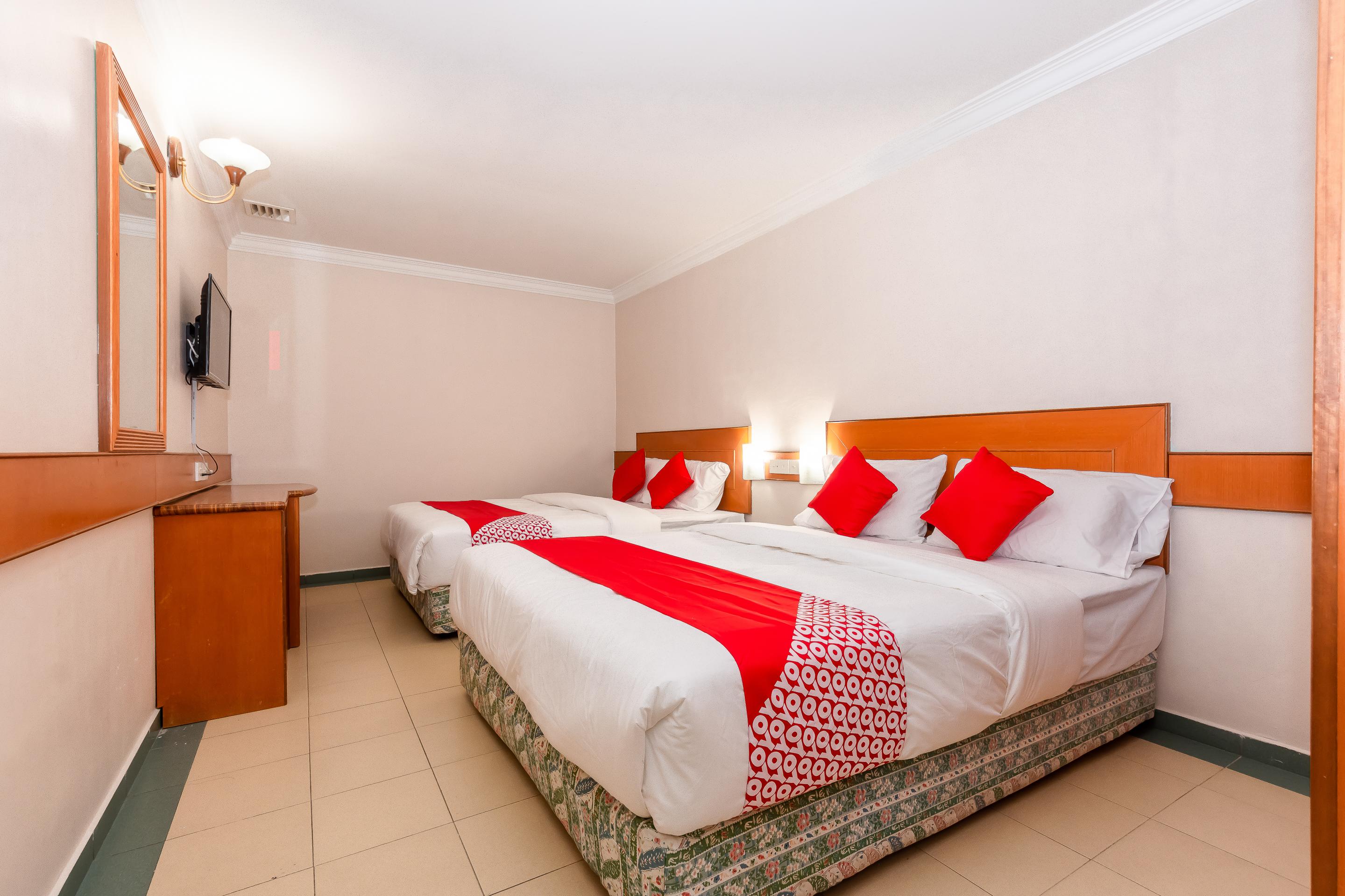 Oyo 764 Hotel Famous Inn Malacca Esterno foto