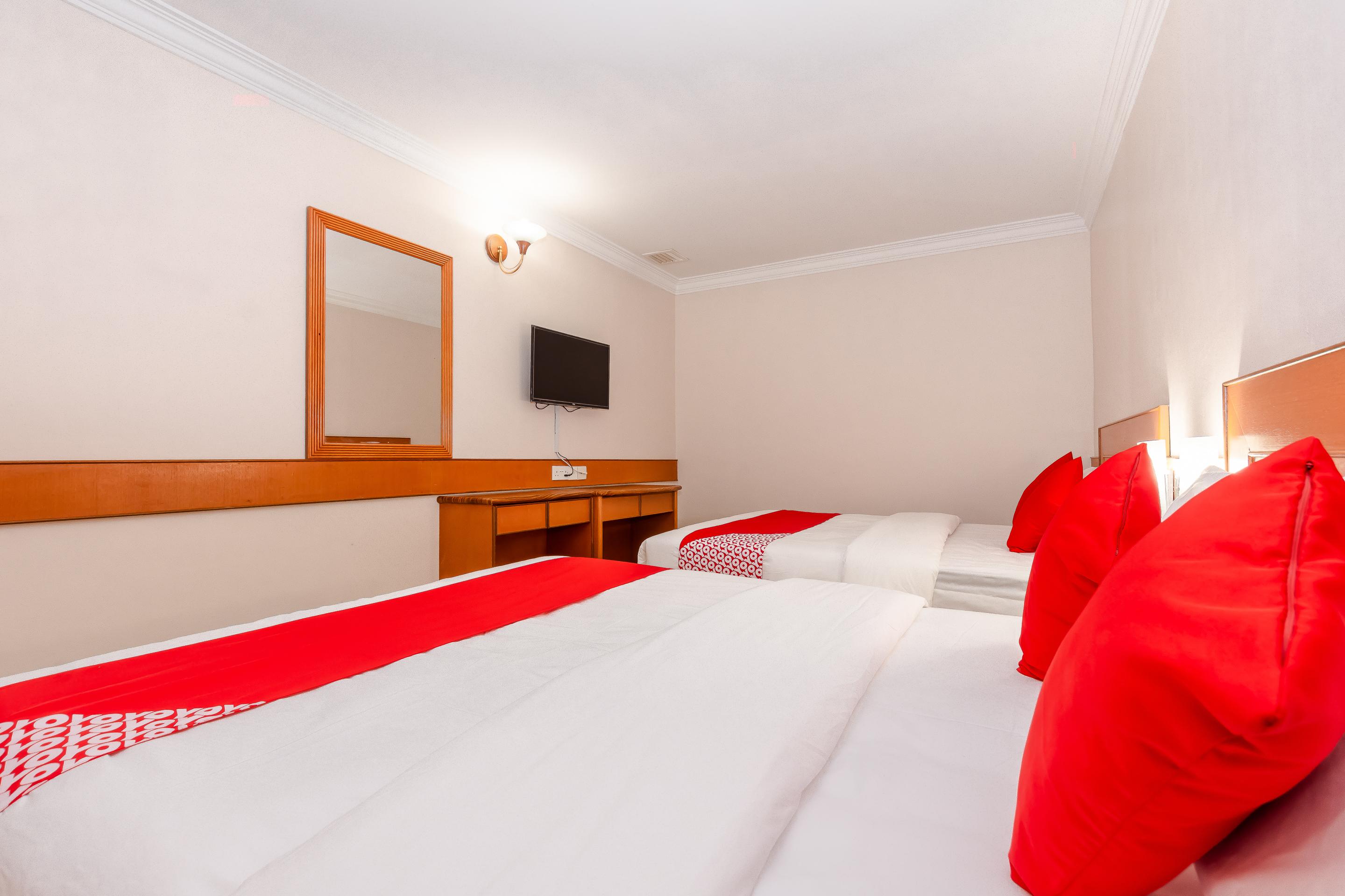 Oyo 764 Hotel Famous Inn Malacca Esterno foto