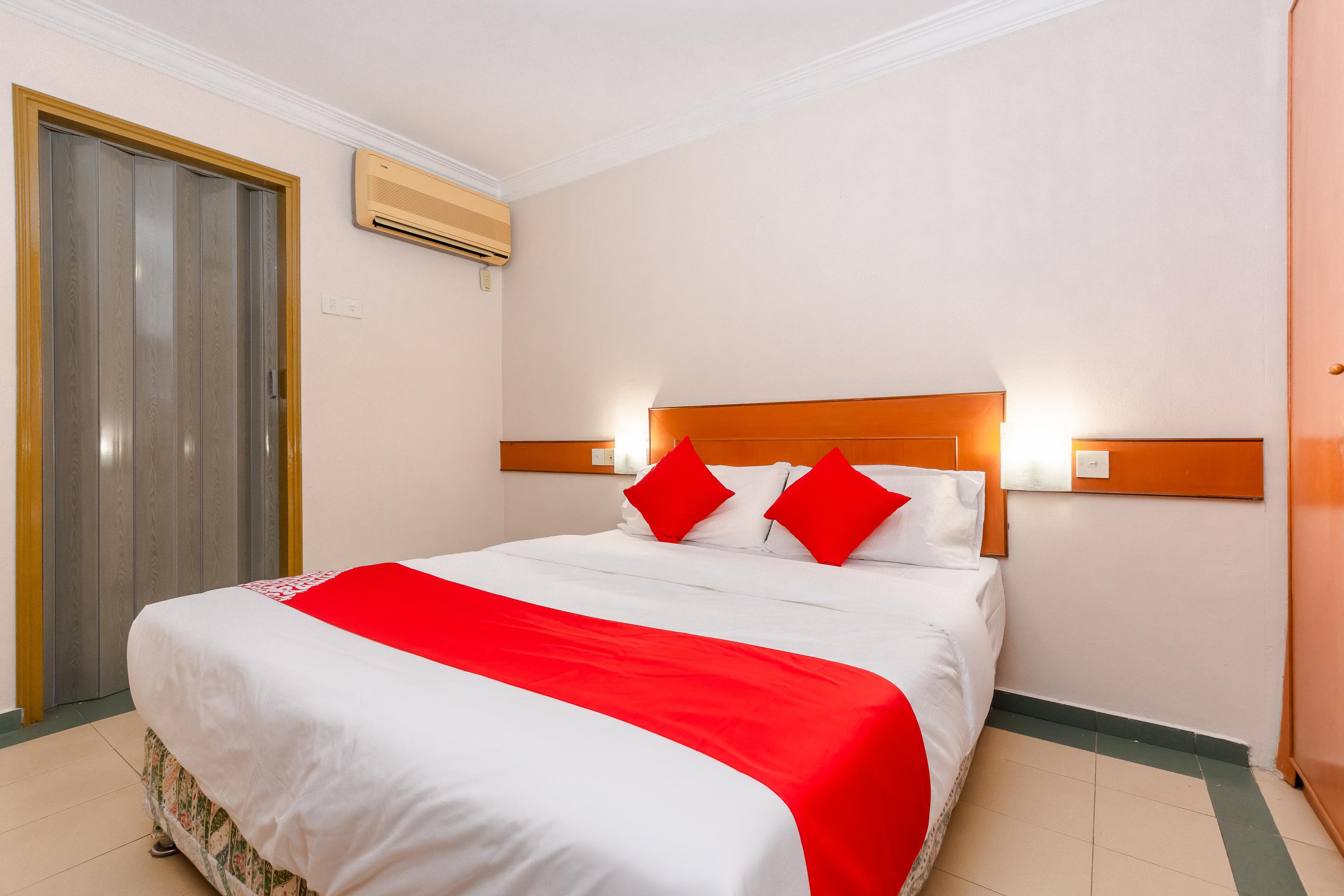 Oyo 764 Hotel Famous Inn Malacca Esterno foto