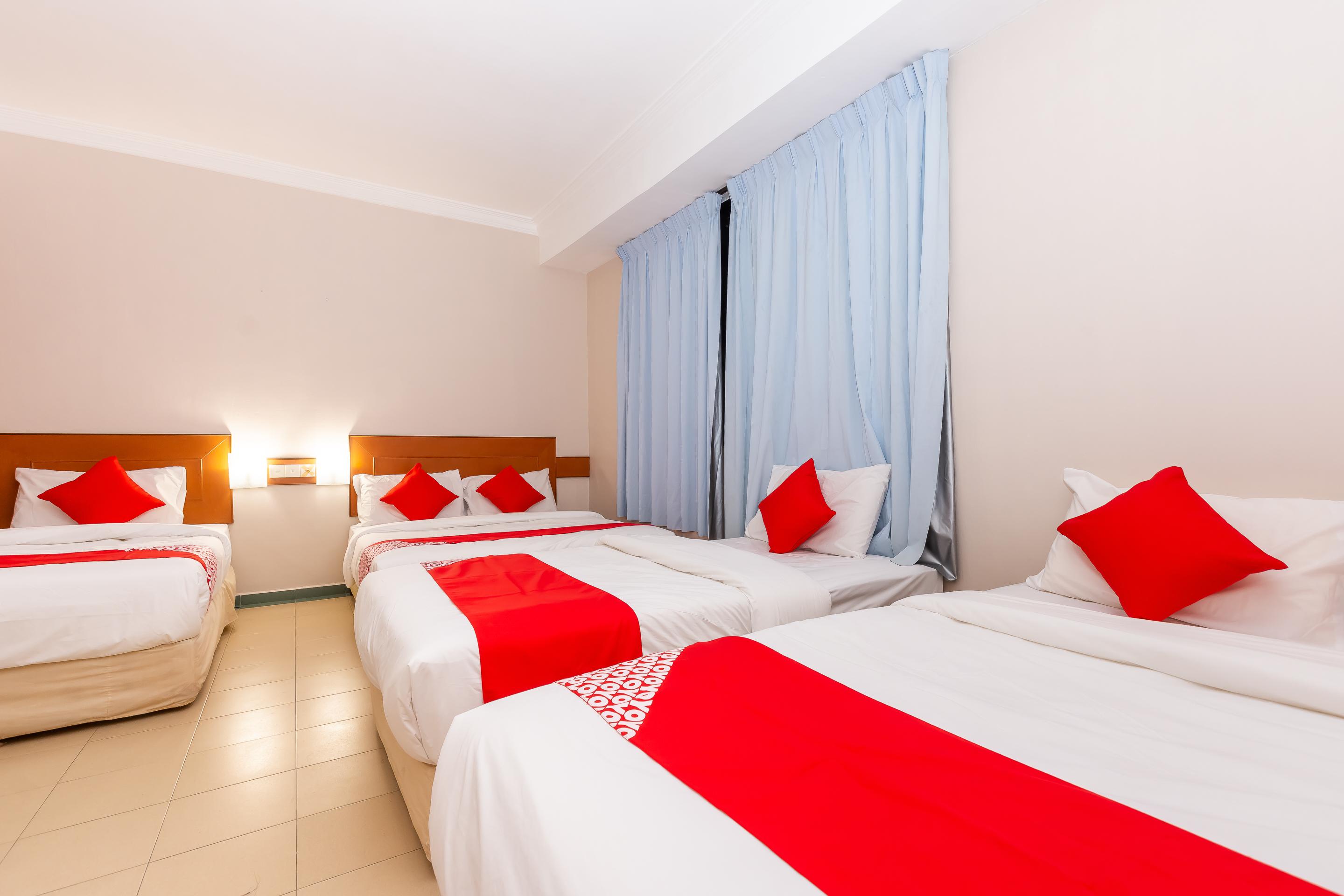 Oyo 764 Hotel Famous Inn Malacca Esterno foto